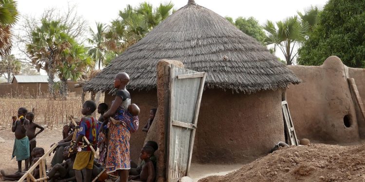 Parakou – Litige domanial à Kokoma : Traités “d’étrangers”, des ressortissants atacoriens priés de quitter un domaine qu’ils occupent depuis 1978. (« Au secours ! ça là, ça nous dépasse», lancent-ils aux autorités)