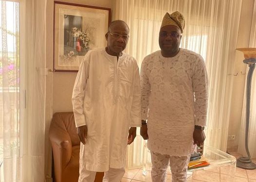 Porto-Novo : Le Maire Charlemagne Yankoty rend un vibrant hommage à Me Adrien Houngbedji.