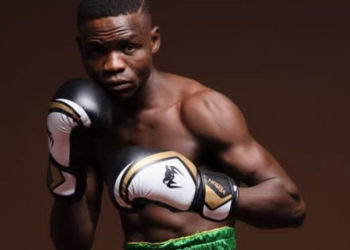 Boxe : Clément Loko met KO le nigérian Félix Ezekwu.