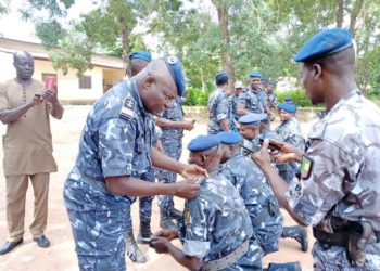 Sécurité : Cérémonie de port de galons, huit (08) fonctionnaires de la police Républicaine promus dans le département de l’Atacora