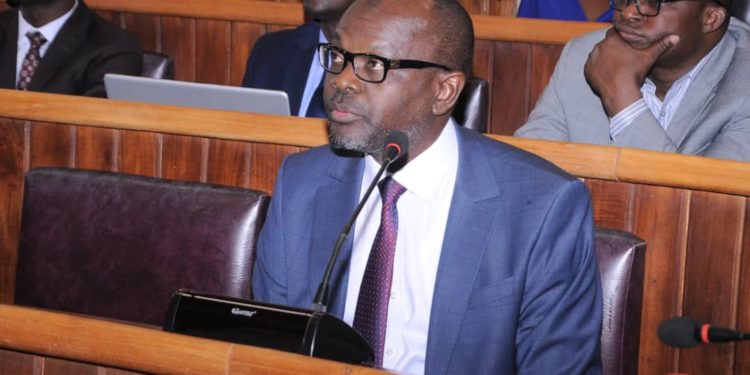 Plan budgétaire 2023 du Ministère de l’Eau et des Mines : Samou Seidou Adambi prévoit environ 85 milliards de FCFA.