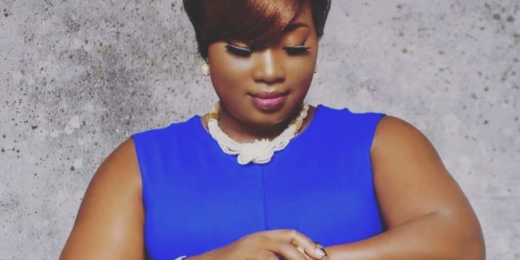 Lettre aux militants : Julia Akpaki pour une remobilisation autour du parti “Les Démocrates”.