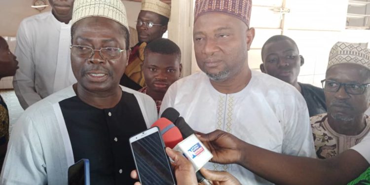 Parakou : Quelques jours après sa sortie de prison, Saliou Youssao Aboudou mobilise la communauté musulmane pour rendre grâce à Dieu.