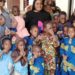 Société : El-hadja Mouminatou SIDI vient en aide aux pensionnaires de l’orphelinat Saabouyo de GRAFEP ONG.