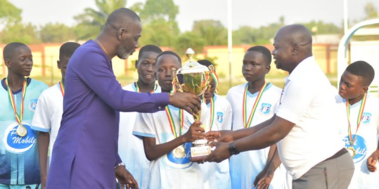 Football – Tournoi d’évaluation des centres de formation 2022 : les centre Ussk (U-13) et Kalala (U-15) terminent champions.
