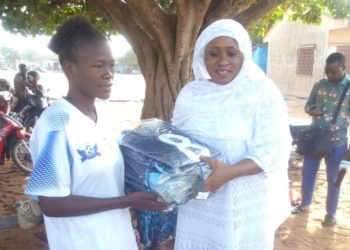 Législatives 2023 : Sidi Mouminatou accompagne l’As Leaders de Parakou.