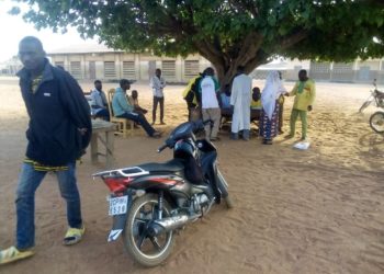 Parakou -Législatives 2023 : Le scrutin lancé à Sinagourou, des citoyens mécontents.