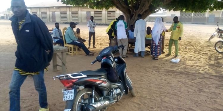 Parakou -Législatives 2023 : Le scrutin lancé à Sinagourou, des citoyens mécontents.