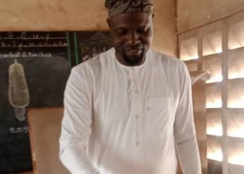 Législatives 2023: El hadj Djamiou Djetina accomplit son devoir civique.