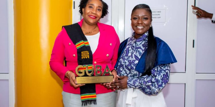 Récompense : Uche Odile, CEO de MTN Bénin, reçoit le prix GUBA.