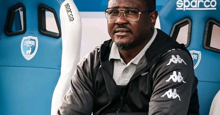 Chamois Niortais : Oumar Tchomogo nommé entraîneur par intérim.