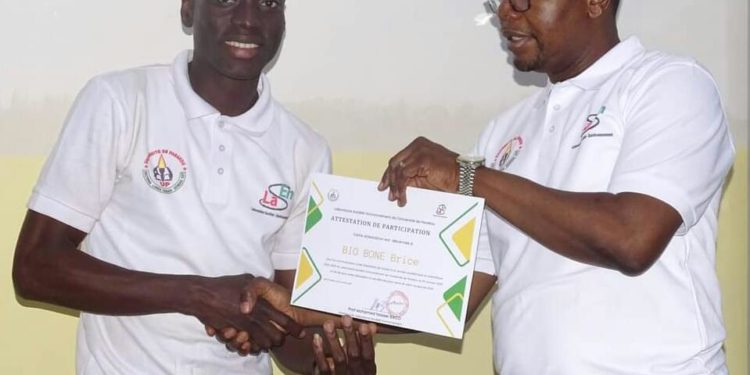 Université de Parakou/Atelier de formation des bénéficiaires du Pavrib: Une trentaine de jeunes formés sur la création et la gestion d’entreprise.