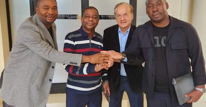 Football : Gernot Rohr signe officiellement à la tête des Guépards du Bénin.