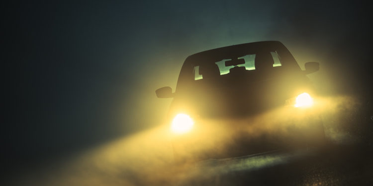 Sécurité Routière : Tout ce qu’il faut savoir sur l’utilisation des feux et avertisseurs d’un véhicule.