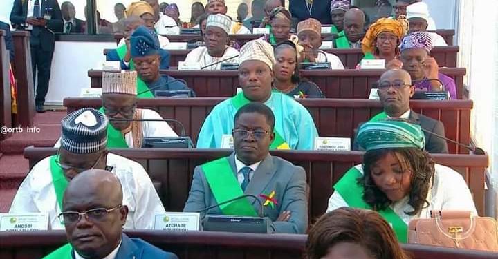 Interdiction de l’exportation de Soja : Les députés Degny Léon,Noureni Atchadé, Kamel Ouassagari et 11 autres interpellent le gouvernement.