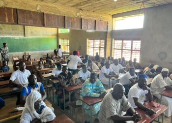 Journée internationale de l’enfant africain : L’ong Étincelle Philanthrope rassemble enfants et parents autour du thème” Droits et bien être de l’enfant”.