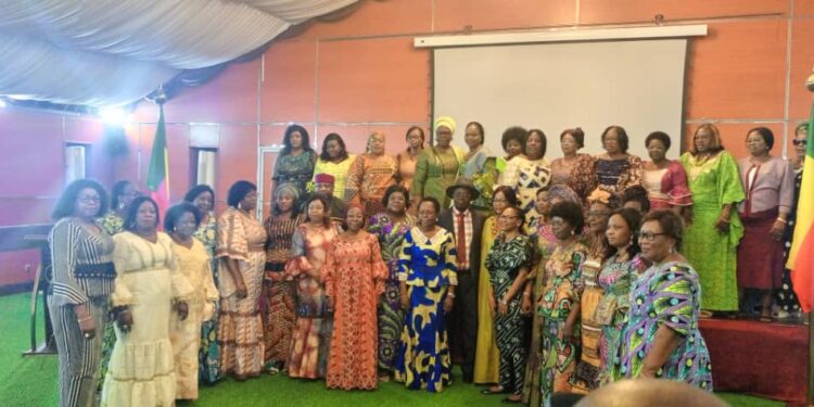 Lutte contre les VBG : He Edwige Ogoussi Tossah et les membres du CAUCUS engagés.