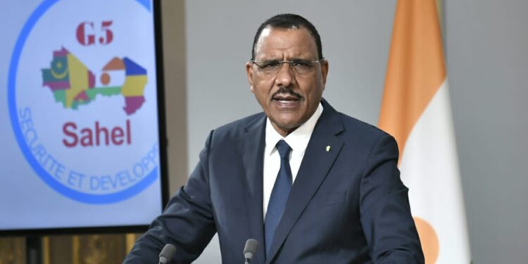 Coup d’Etat au Niger : Mohamed Bazoum déchu, le pouvoir aux mains des mutins