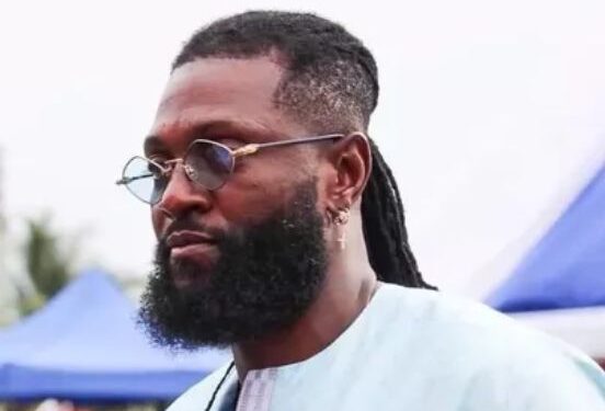 Football : « Je ne peux pas m’asseoir et parler football avec…» réagi Emmanuel Adébayor