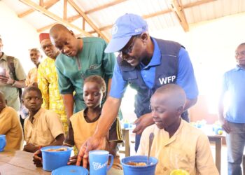 Alimentation scolaire: Ali Ouattara et le conseil communal de Banikoara échangent autour du PNASI. ( Des initiatives inspirantes à Founougo et Goumouri)