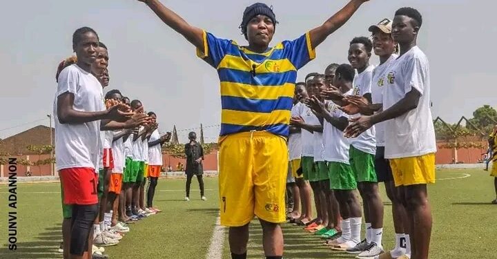 Football Féminin : Élite AC rend hommage à Rafiatou Traoré.