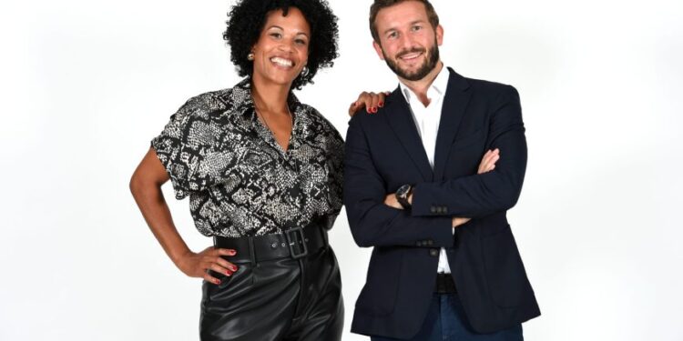 Formation des journalistes sur la pratique du Handball : Sidikou Karimou et Akimey Housséïni ensemble pour une presse sportive de qualité.