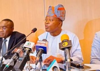 Politique : Sans la FCBE, l’opposition rejette toute révision de la Constitution.