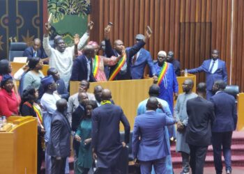 Report de la présidentielle au Sénégal : Macky Sall passe en force.