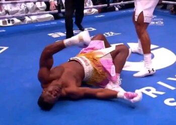 Boxe Anglaise : Francis Ngannou mis KO au second round.