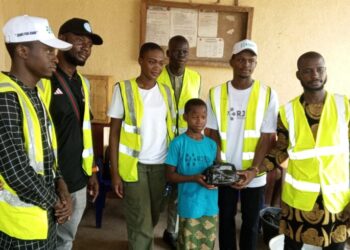 Parakou : Le Rjepp fait don de vêtements et d’aliments aux enfants de l’orphelinat saint Jean-Eudes.