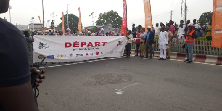 Tour du Bénin 2024 : Moov Africa lance la deuxième étape à Parakou.