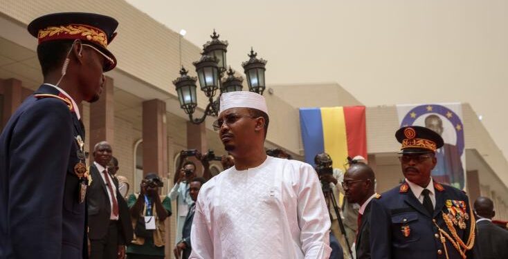 Tchad : le président élu Mamahat Déby a prêté serment.