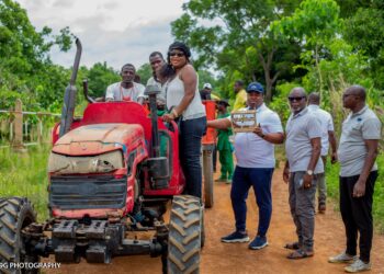 Tchaourou : Sidikou Karimou et l’amicale des anciens handballeurs 75 en visite à la ferme K-D K de Charles Toko