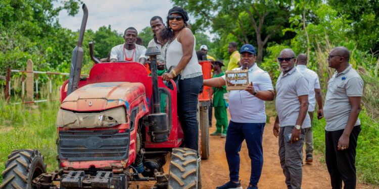 Tchaourou : Sidikou Karimou et l’amicale des anciens handballeurs 75 en visite à la ferme K-D K de Charles Toko