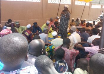 Deuil : grande cérémonie de prière pour le repos de l’âme de la regrettée mère du Dg LeParakois.