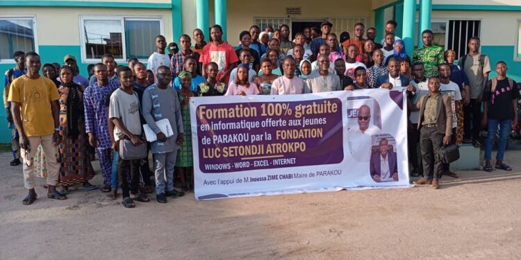 Parakou : Lancement de la formation en informatique 100% gratuite pour les jeunes par la Fondation Luc Atrokpo