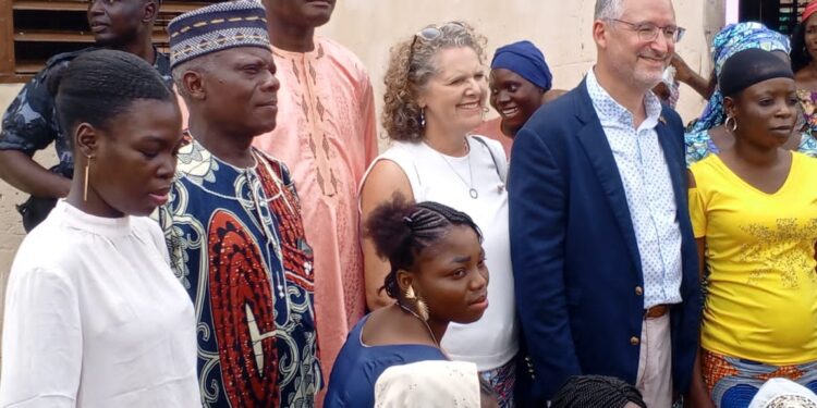Inauguration d’un centre de métiers à Toui : l’Ambassade des États-Unis et l’Ong Sirad soutiennent les jeunes filles