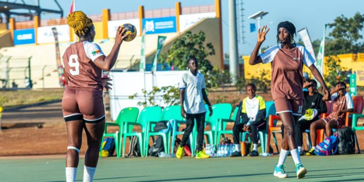 Les Jeux Universitaires du Bénin 2024 : Les demi-finales de handball en vue