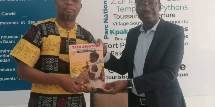 Promotion de la culture : Tiburce ADAGBE et sa BD reçus par le ministre Abimbola