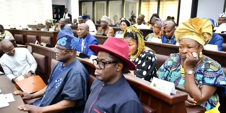 Présence militaire française au Bénin : l’opposition exige des éclaircissements sur la souveraineté nationale