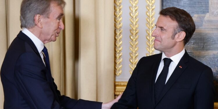 France : Le plan secret de Macron et Bernard Arnault pour réorganiser l’accès à la Joconde