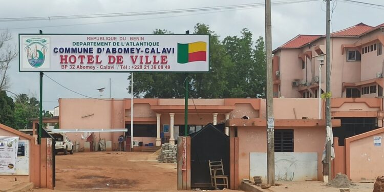 Session communale sur des posts WhatsApp à Abomey Calavi : Entre zèle, ennui et dérive.