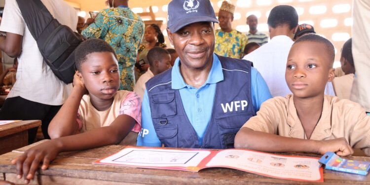 [Entretien] Alimentation scolaire: « Investir dans l’alimentation scolaire, c’est investir dans l’avenir et le capital humain », affirme Ali Ouattara Représentant du PAM au Bénin