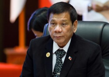 Rodrigo Duterte remis à la CPI : un tournant judiciaire historique