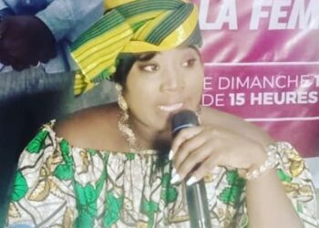 Julia Akpaki fustige la mouvance : “La peur de 2026 fait bégayer la rupture”