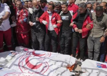 Gaza : L’ONU dénonce une « guerre sans limite » après la découverte de secouristes tués