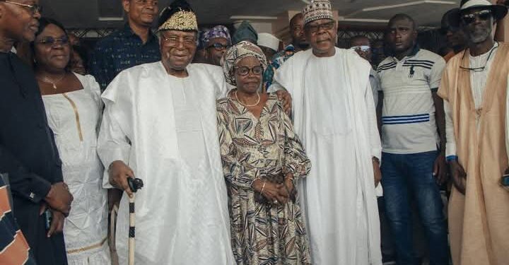 Résistance spirituelle : Boni Yayi et Les Démocrates rendent hommage à Reckya Madougou