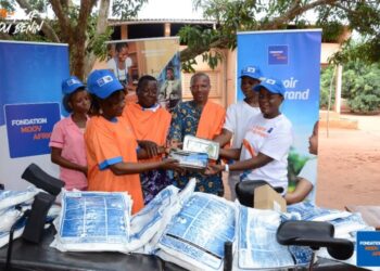Dahè : la Fondation Moov Africa offre du matériel médical