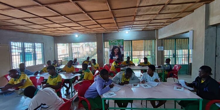 Éducation aux médias : Ekolab outille des apprenants du Collège Somo à Parakou