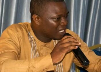 Mandat de dépôt contre Julien Kandé Kansou : une voix de plus étouffée dans l’opposition